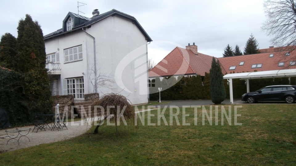 House, 350 m2, For Sale, Varaždin - Centar